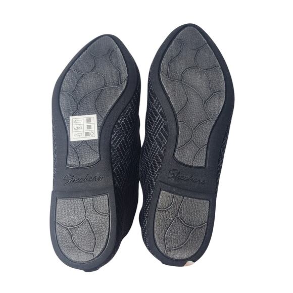 Skechers Pointed Toe Loafer Flat Air-Cooled Memory Foam Size 7 Knit Gray Black - Picture 14 of 14